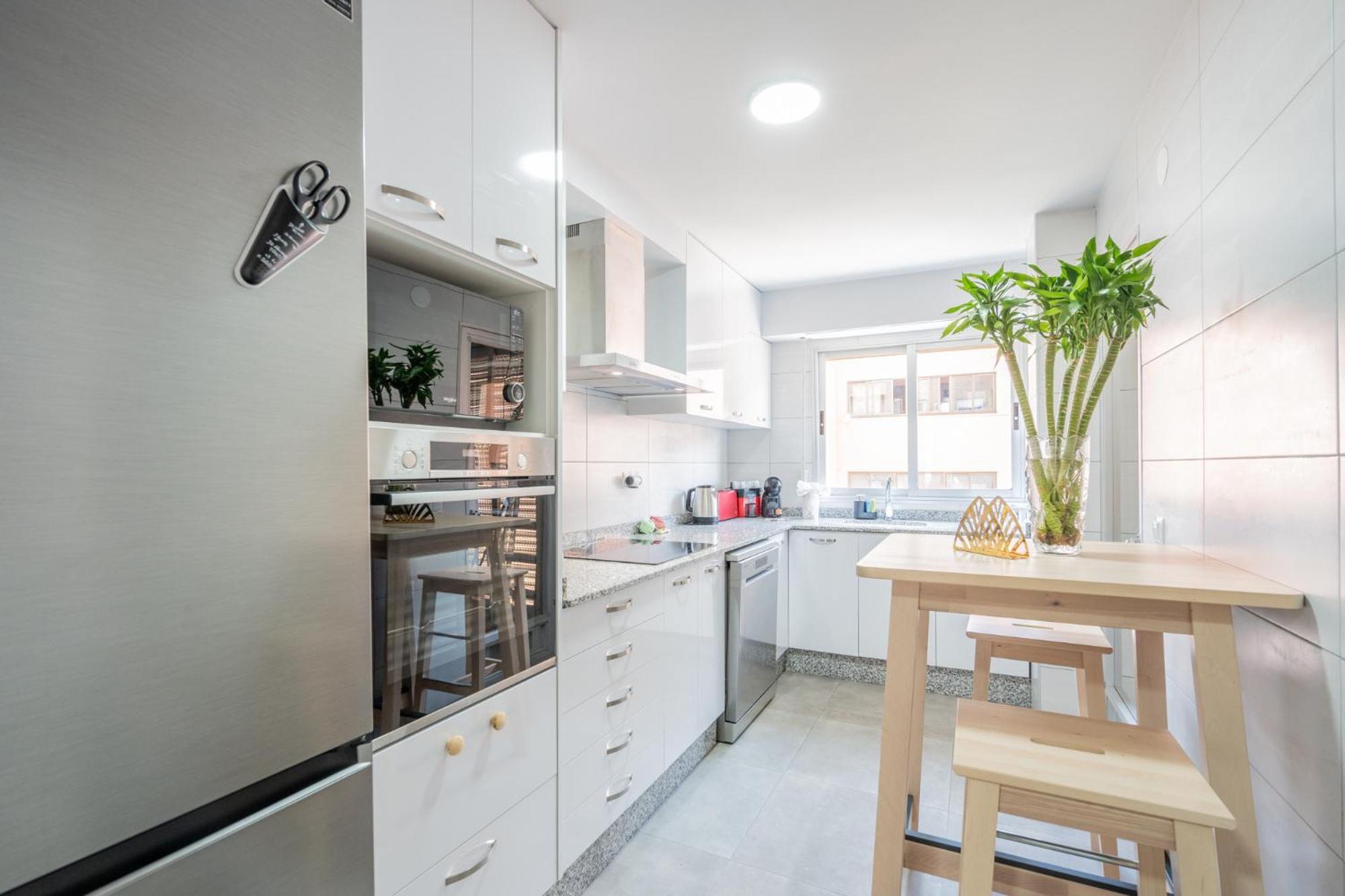Apartamento Familiar En Avenida Del Puerto Валенсия Экстерьер фото
