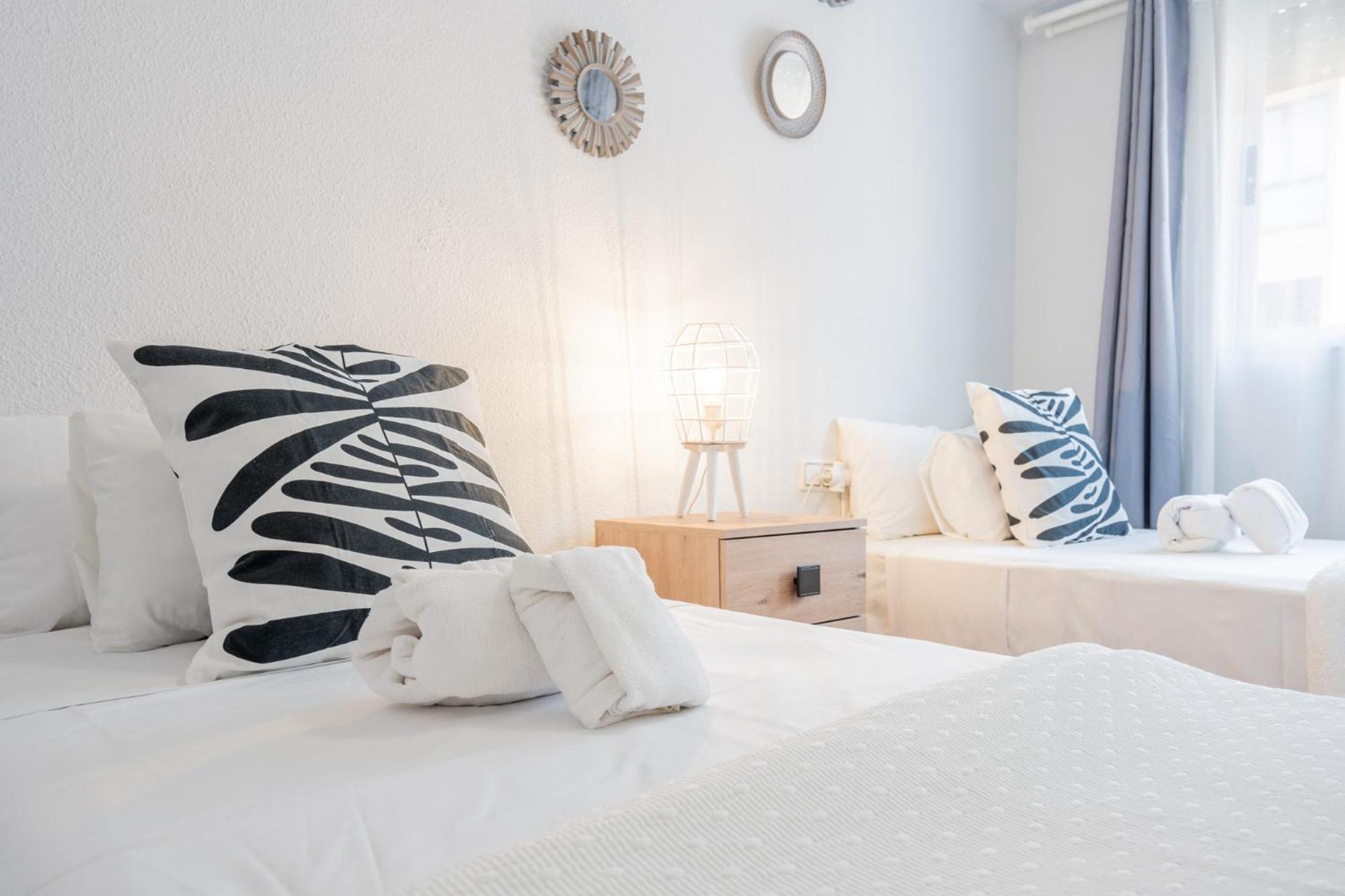 Apartamento Familiar En Avenida Del Puerto Валенсия Экстерьер фото