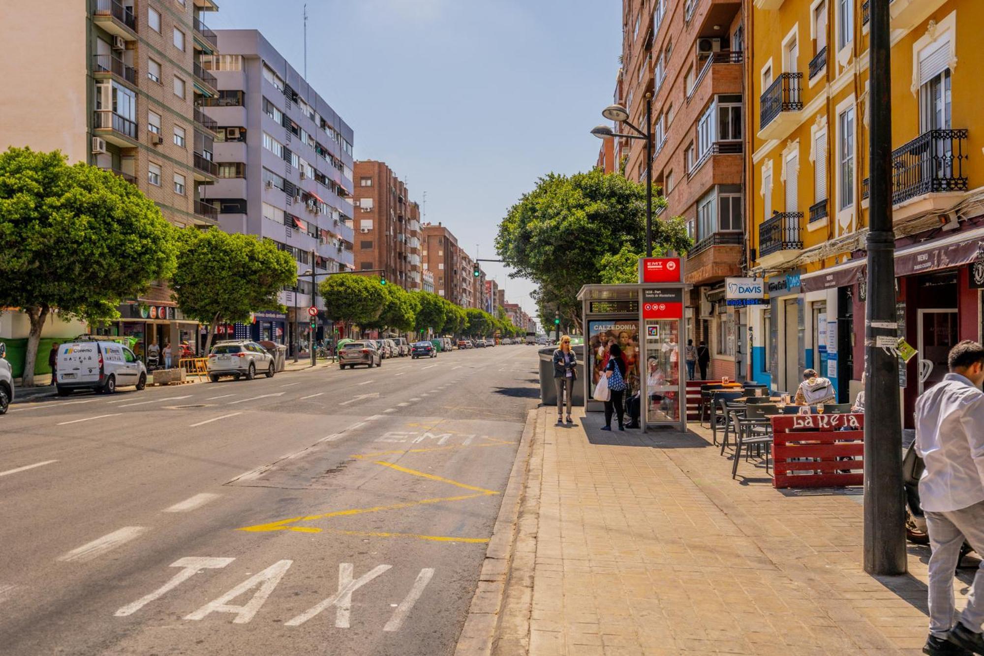 Apartamento Familiar En Avenida Del Puerto Валенсия Экстерьер фото